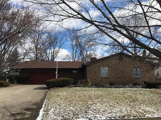 4836 Valley Forge Dr photo 1
