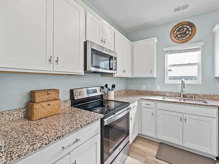 1431 Waybridge Way — Photo 16