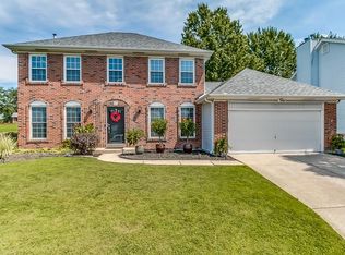 61 Gray Owl Garth Ct, Saint Peters, MO 63304