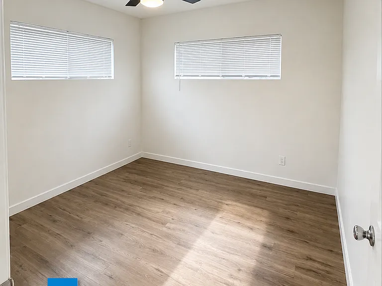 13238 Vanowen St #8 — Photo 9
