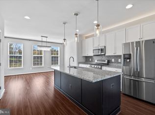 8182 Broad Pl, Manassas, VA 20110