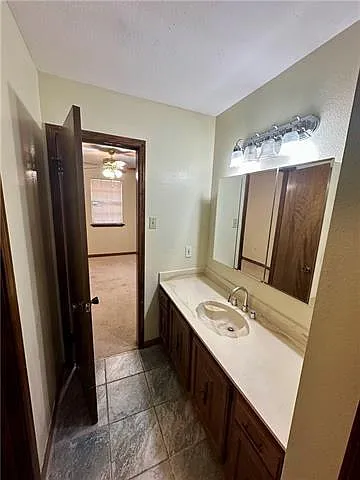 2463 Idaho Ave — Photo 8