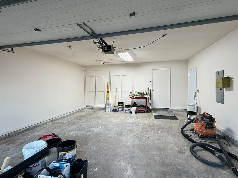 2904 Broadway Ter — Photo 27
