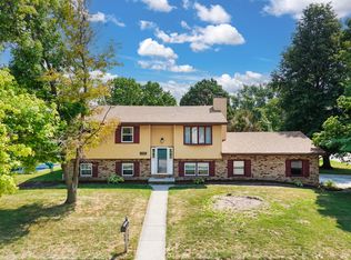 200 Bentley Dr, Normal, IL 61761