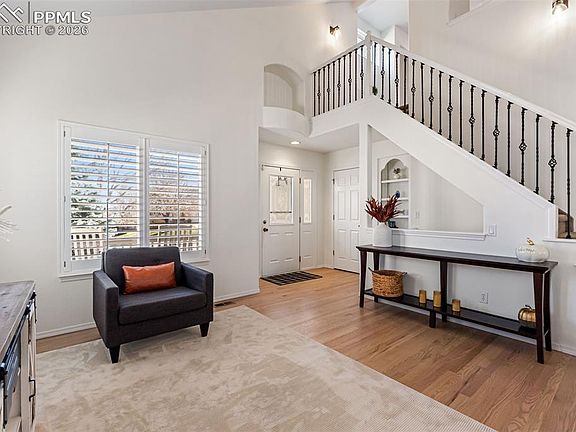 5th image of 5860 Drifter St