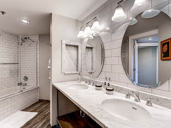 5th image of 350 N Detroit St APT 303