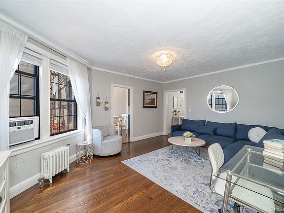 5th image of 100 Parkway Road #4D