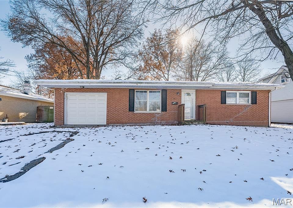 1st image of 14 Wilson Park Dr