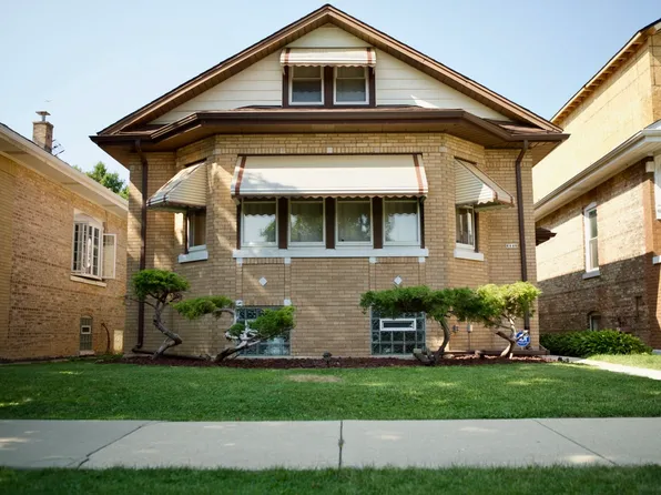 6146 W Roscoe St, Chicago, IL 60634