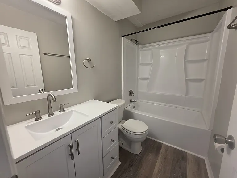524 E Brown Ave #6 — Photo 5