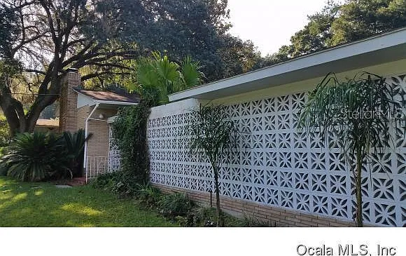 908 SE 23rd St — Photo 6