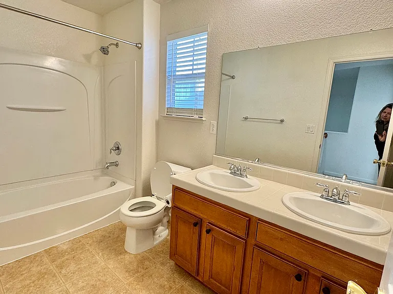 6682 Panther Creek Dr — Photo 26