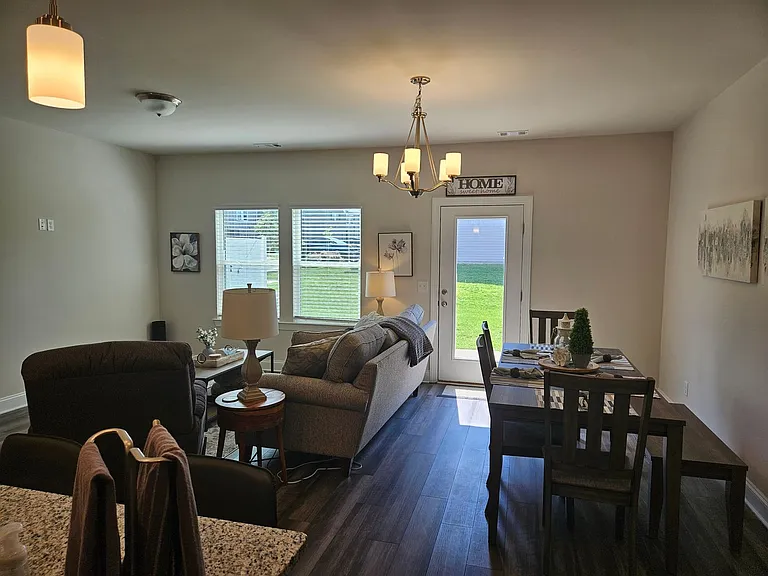 1552 Olympic Ln — Photo 5