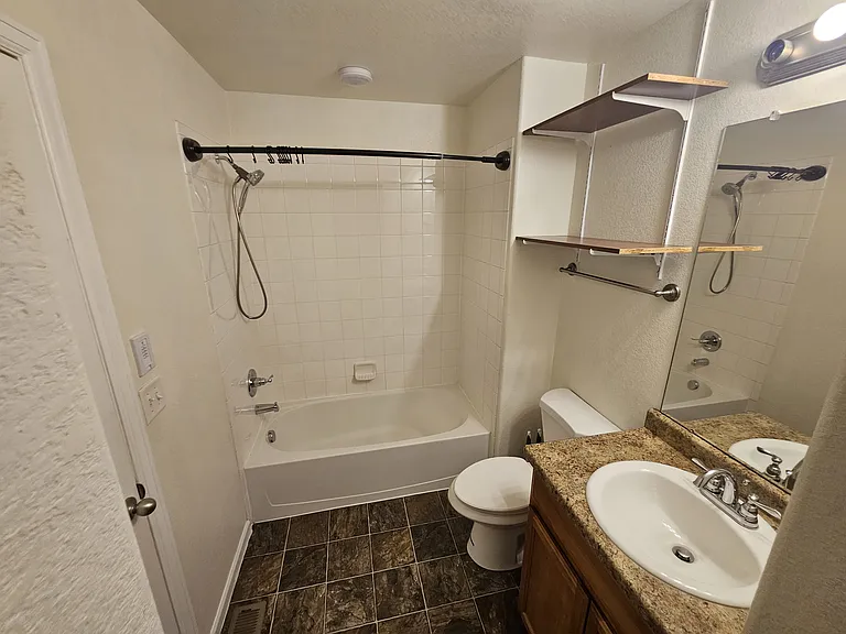 1852 Gemini Ct — Photo 12