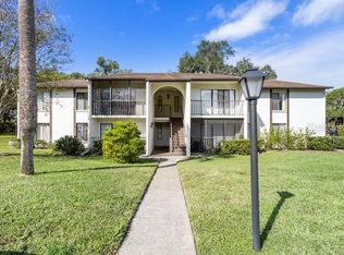 2522 Pine Ridge Way S #D2, Palm Harbor, FL 34684