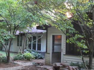 300 E James St, Caseyville, IL