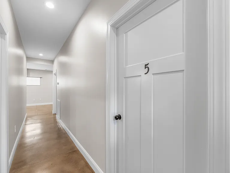 160B Warwick St — Photo 30