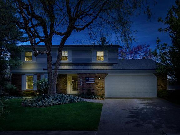 2nd image of 1033 Autumn Crest Ct