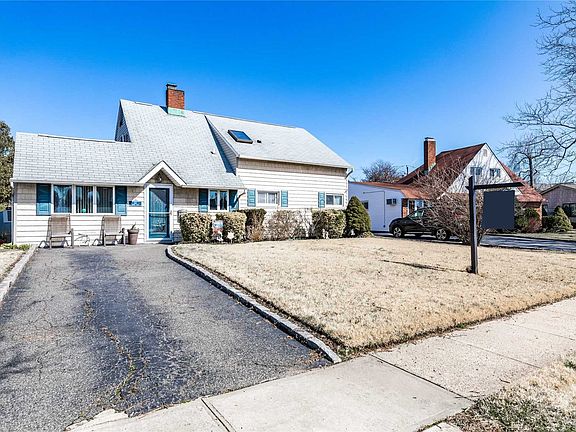 2nd image of 45 Hardy Ln