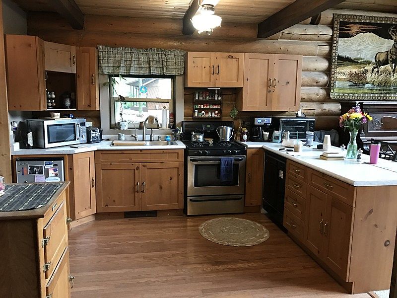1st image of 530 Rolling Hills Dr