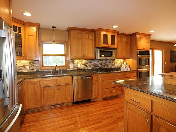 4th image of 8100 151st Ln NW