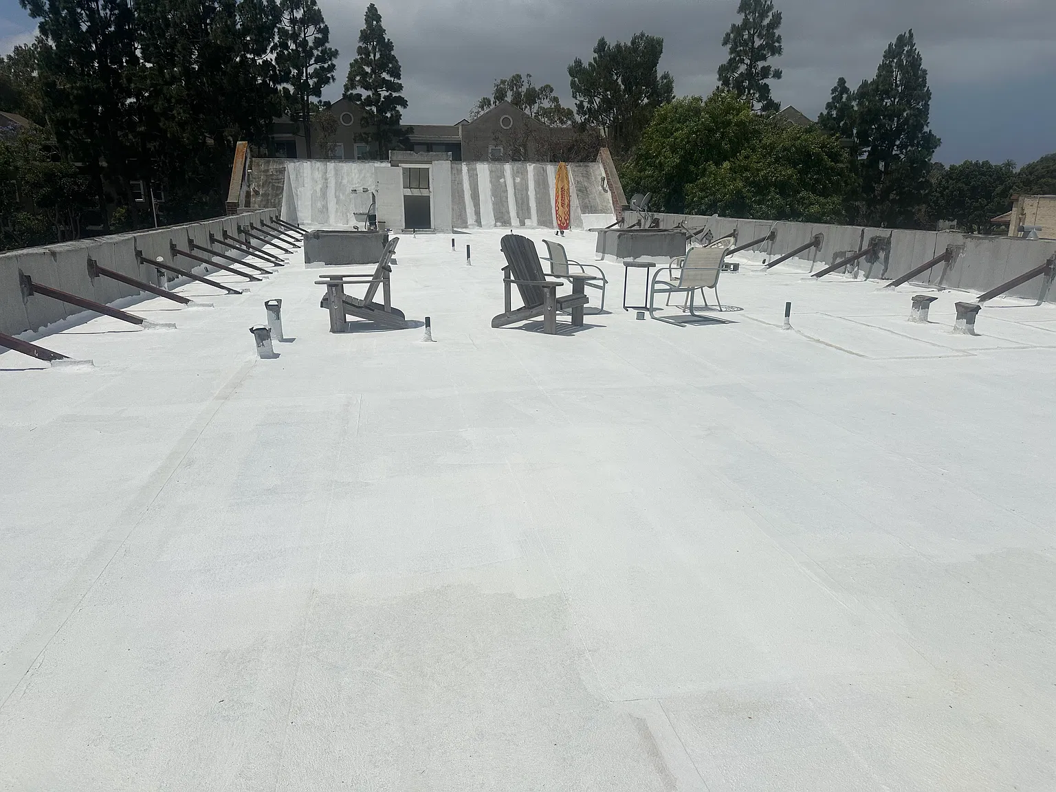 1414 Cravens Ave — Photo 3