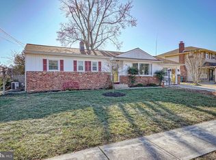 31 Fairmount Dr, Glassboro, NJ 08028