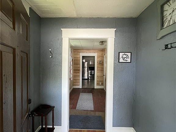 4th image of 1617 W 39th Ave