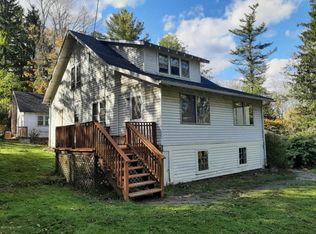 3137 Old Canadensis Hill Rd, Cresco, PA 18326