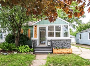 1946 Martin Rd, Ferndale, MI 48220