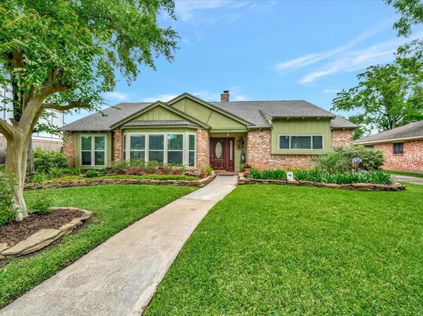 16407 Clearcrest Dr, Houston, TX 77059