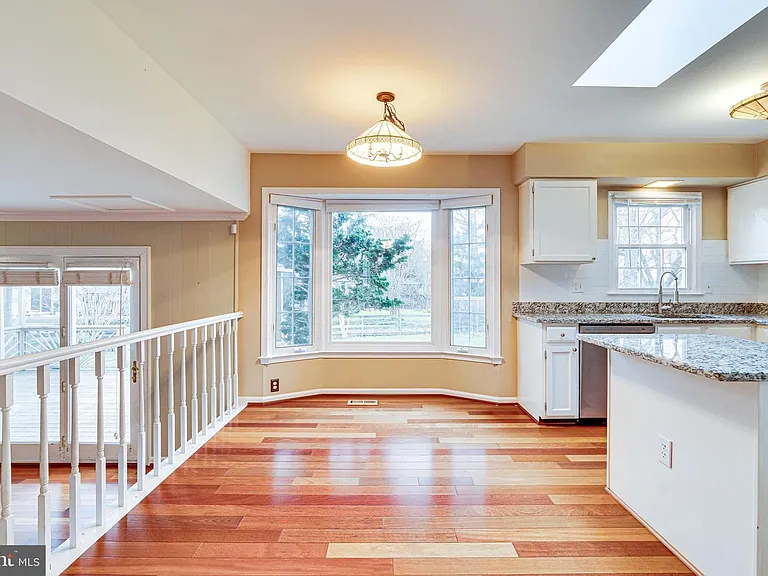 3022 Dower House Dr — Photo 19