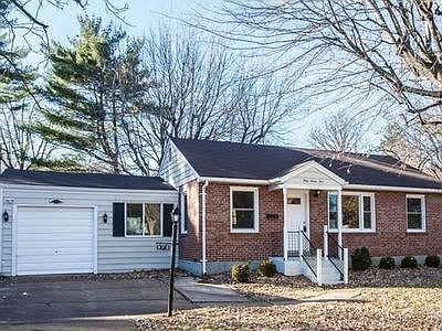 1st image of 975 Meadowridge Dr
