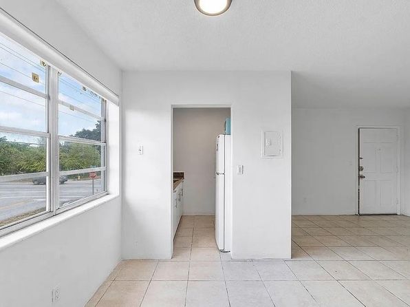14950 N Miami Ave #6