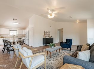 661 S Weaver Dr, Apache Junction, AZ 85120