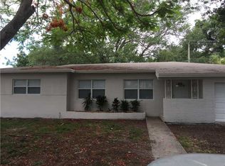 670 NE 160th St, North Miami Beach, FL 33162