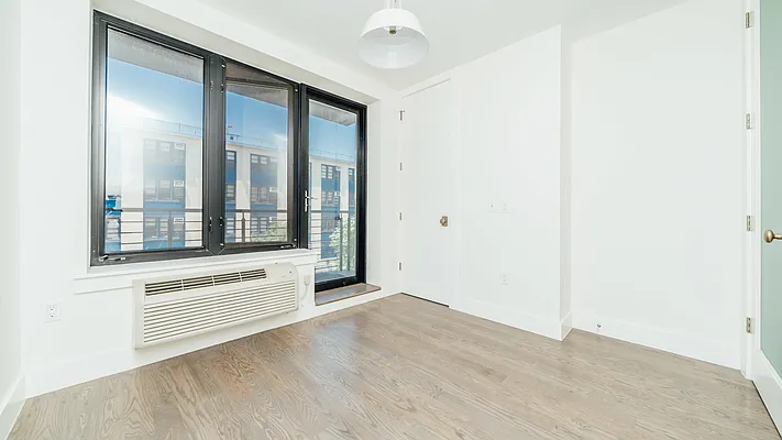Rented by Nooklyn NYC LLC | media 28