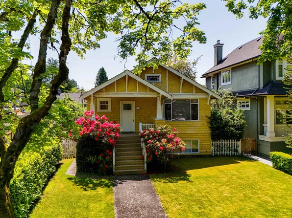 3136 W 11th Ave, Vancouver, BC V6K 2M7