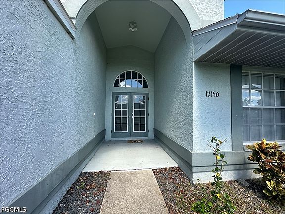 3rd image of 17150 Knight Dr