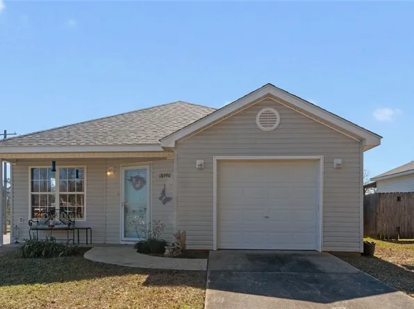18990 Hammond St, Robertsdale, AL 36567