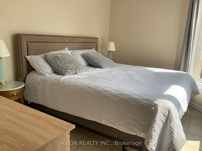 32 Manorheights St — Photo 6