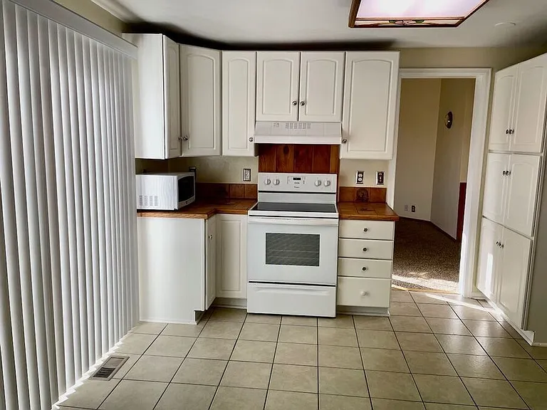 2901 Beacon St #1 — Photo 13