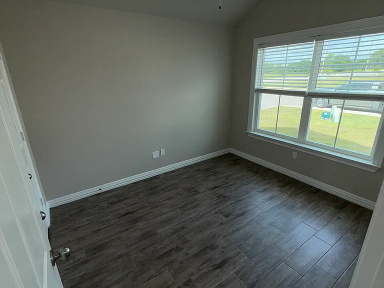 3347 Bordon Dr — Photo 15
