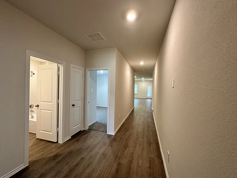 3310 Catamount Dr — Photo 10