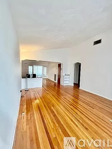 10815 NE 10th Pl — Photo 7
