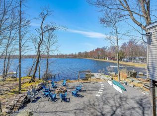 39 Lakeview Dr N, Gouldsboro, PA