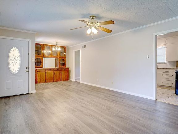 4th image of 4341 Cummings Dr E