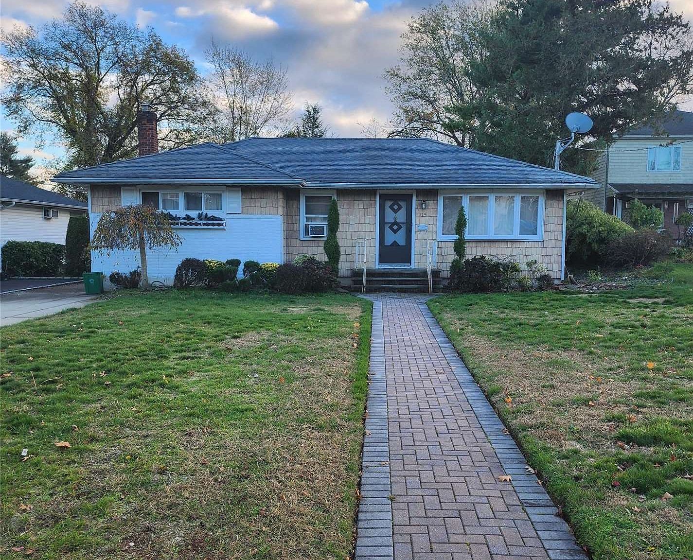 115 Nassau Drive, Albertson, NY 11507 Zillow