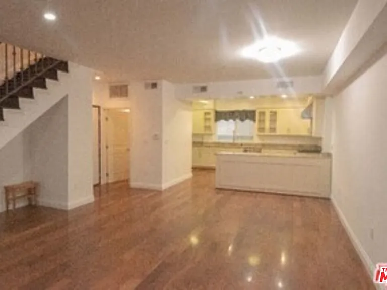 4428 Fulton Ave #103 — Photo 7