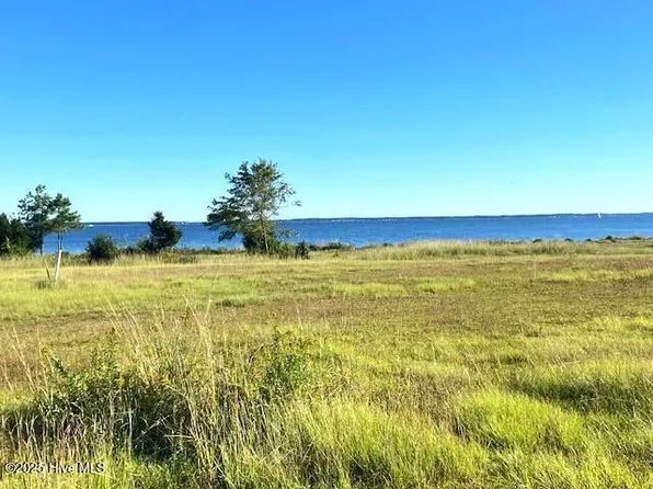 343 Wind Lake Road S, Oriental, NC 28571